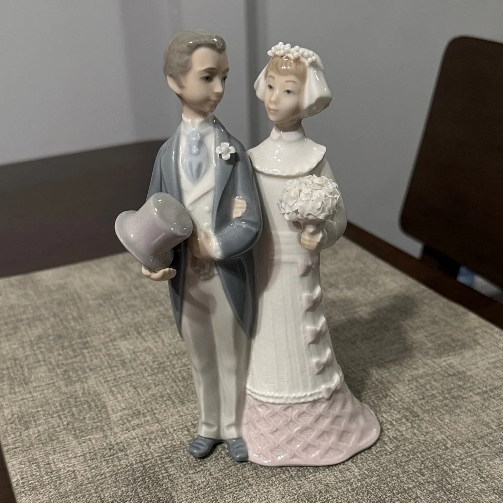 Lladro Porcelain Bride Groom Wedding Cake Topper Handmade in Spain 7.5
